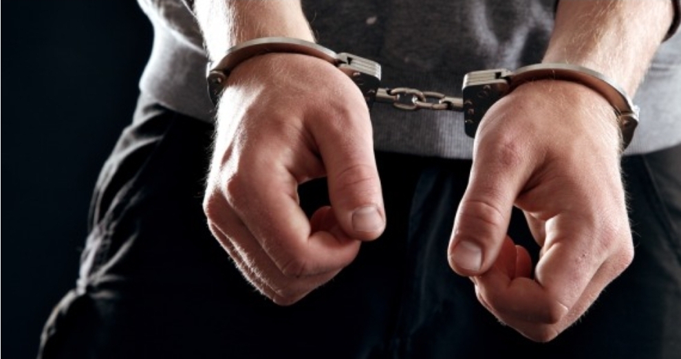 Приведен 22-годишник, со пиштол им се заканувал на повеќе лица кај Зелениково