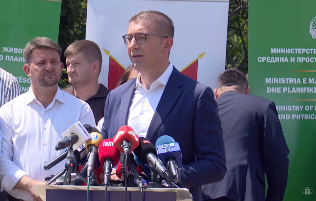 Не сум оптимист, имаме работа со незрели политичари – рече Мицкоски на последниот ден за договор за Изборниот законик