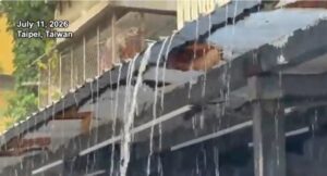(ВИДЕО) На Тајван поради тајфунот „Бави„ се евакуирани над 14.000 луѓе