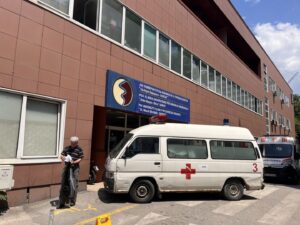 Шест повредени во невремето во Скопје примени во болницата „Св. Наум Охридски”