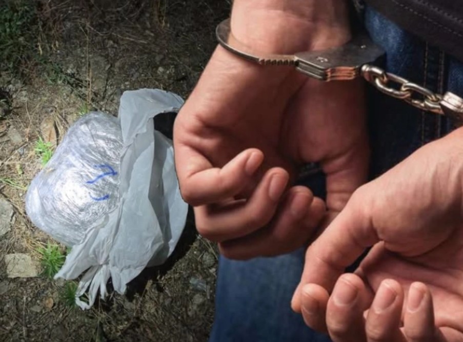Драма на граница: Влечел цариник со возилото за да избегне претрес, по потера уапсен во Скопје