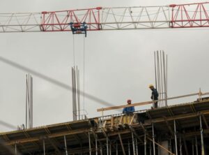Се урна кран на градилиште во Приштина – загина работник