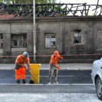 ФОТО: По пожарот, градските служби интервенираа за чиста и безбедна улица