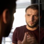 Хронологија на родителските грешки: Како од презаштитено дете се создава насилник со ставот „Знаеш ли кој сум јас?“