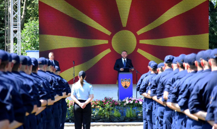 Тошковски: 496 нови полициски службеници ја засилија македонската полиција