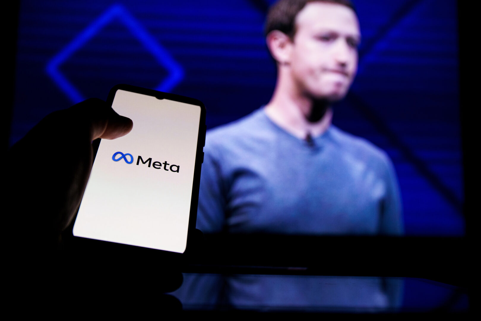 Фијаското на Цукерберг со AI: Meta признава дека замената на луѓето не е толку едноставна