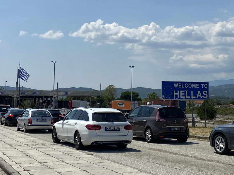 На Евзони се чека со часови за влез во Грција поради штрајкот на грчките цариници
