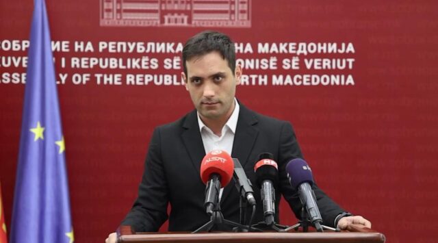 Мециновиќ: ВМРО го води Изборниот законик за да ги појача своите позиции, а не гледа за скопјани кои треба да вложат 12 илјади гласови за еден пратеник