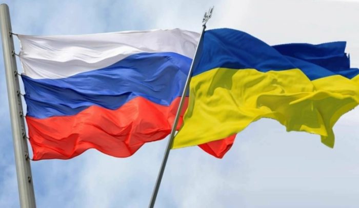 Четири лица загинаа, меѓу кои и едно дете, во руски напад врз Суми