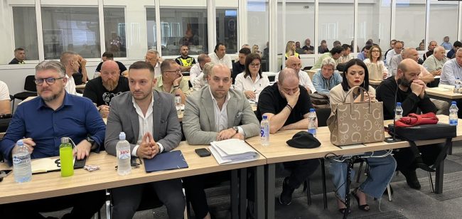 ПРИКАЖАНИ НОВИ ДОКАЗИ ДЕКА ДИСКОТЕКАТА „ПУЛС“ РАБОТЕЛА БЕЗ ЛИЦЕНЦА И СО ЗАШТИТА ОД ПОЛИЦИЈА И ИНСПЕКТОРИ