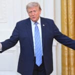 Трамп воведе царини за 60 земји! Стапуваат на сила веднаш, веќе пристигнуваат реакции