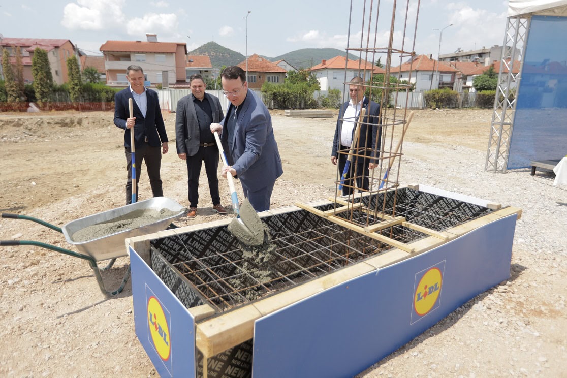 И Струмица го добива својот Lidl: Поставен камен-темелникот на новиот маркет