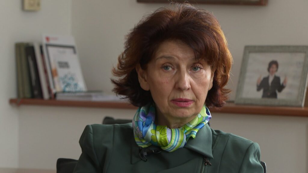 Сиљановска-Давкова: Не се руши Рамковниот договор, етничките теми не смее да се злоупотребуваат за политички цели