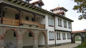 Рашко-призренската епархија предупредува: Србите и СПЦ се под систематски притисок на Косово