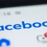 „Facebook“ ќе бара видео селфи за потврда на идентитетот
