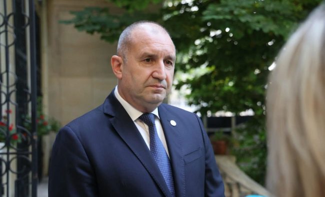 РАДЕВ ЈА ПОВЛЕЧЕ БУГАРИЈА ОД КОАЛИЦИЈАТА ЗА ПОМОШ НА УКРАИНА