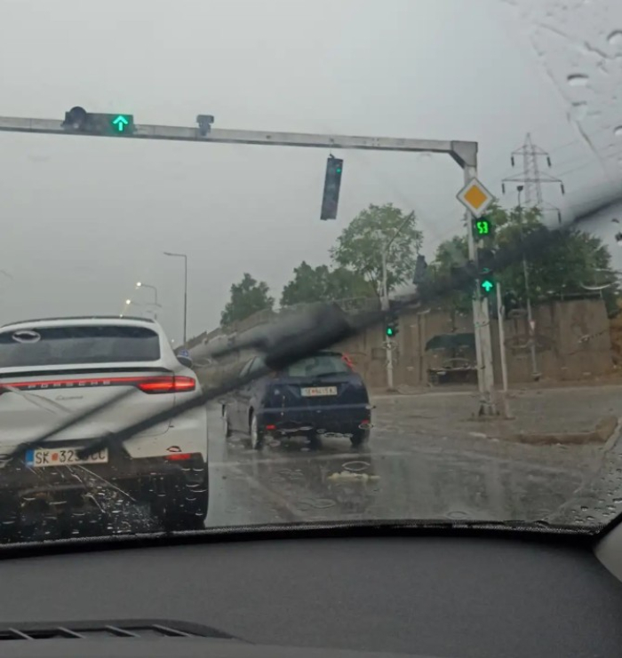 Невремето предизвика поплави – најпогодени се населбите: Кисела Вода, Чаир, Бутел и Гази Баба