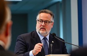 Реакции по писмото на патријархот:  Даниил се однесува како Папа