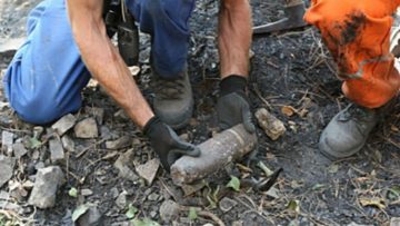 НАД 1.400 ГРАНАТИ И БОМБИ НА ТУМБЕ КАФЕ: Во поранешната касарна пронајдени експлозивни средства од Првата светска војна