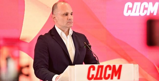 МИЦКОСКИ Е ДОБАР ЕДИНСТВЕНО ВО РАСКАЖУВАЊЕ ПРИКАЗНИ, СТАГНИРААТ ПЛАТИТЕ, НЕМА ТЕХНОЛОГИЈА НИКАДЕ, НУЛА ИНВЕСТИЦИИ, А СМЕ СЕ ПОДАЛЕКУ ОД ЕВРОПСКИТЕ ПАРИ И ЕВРОПА, КАЖА ФИЛИПЧЕ