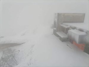 На Пелистер падна снег