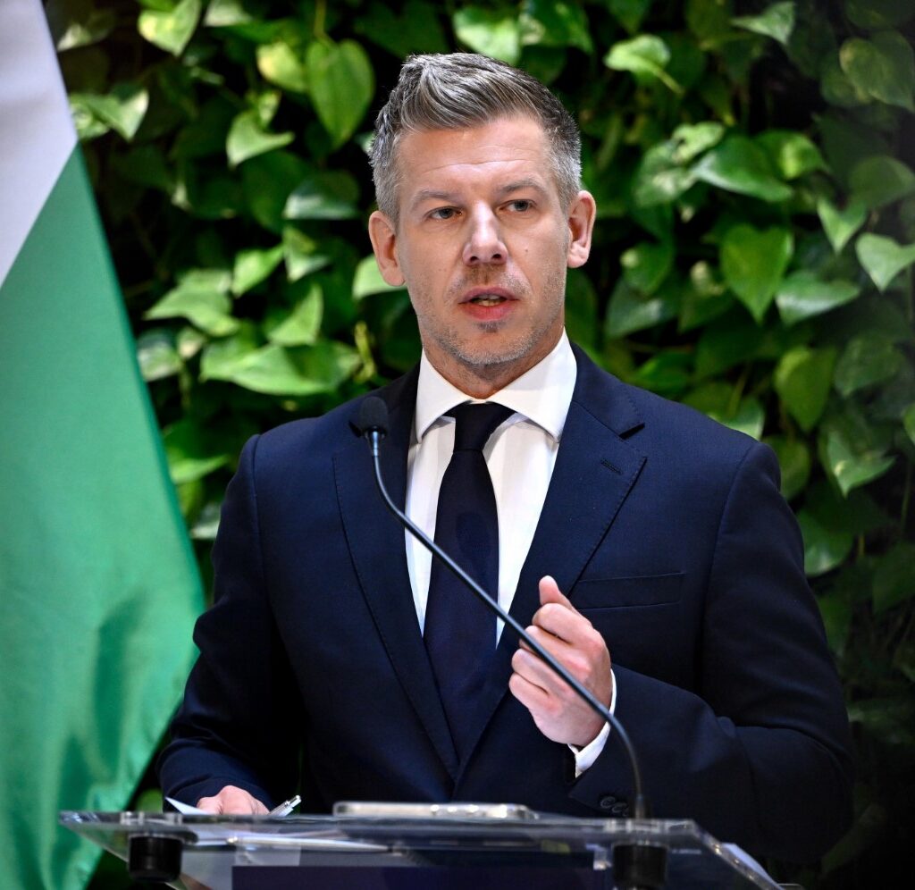 Петер Маѓар почнува истрага за милијардата што Орбан му  ја даде на Мицкоски како кредит