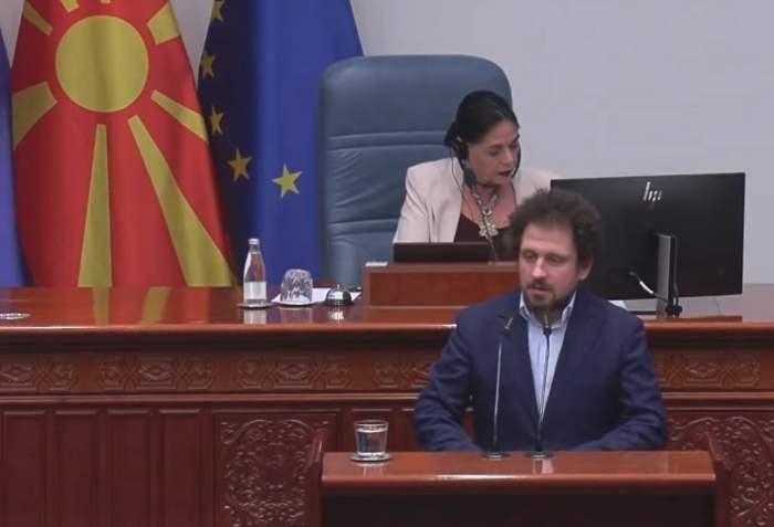 Собранието по неколку паузи ја заврши седницата за пратенички прашања со едно поставено прашање