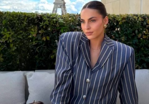 По приказните за Јаков Јозиновиќ, Џејла Рамовиќ отпатува и објави фотографии што сите ги коментираат