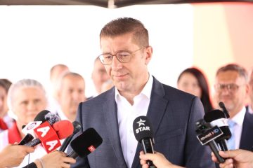 Премиерот Мицкоски во посета на Општина Неготино