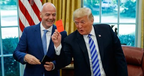Инфантино „мува не го лази“: Со Трамп ќе го доделиме мундијалскиот трофеј!