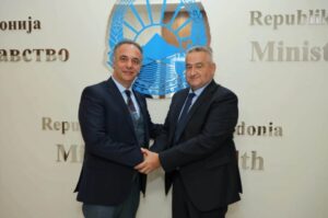 Азир Алиу му ја предаде функцијата на новиот министер за здравство Сашо Клековски