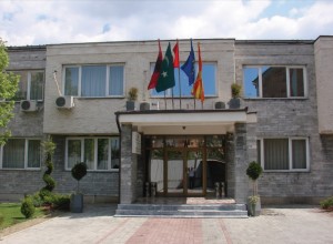 Поглаварот на ИВЗ злупотребен за лажни рекламни кампањи