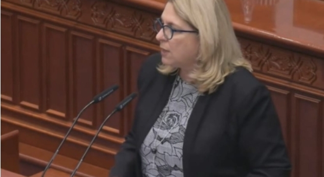 Николова од СДСМ: Во оваа Влада ако не успеете на една, ве преместуваат на друга функција
