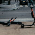 Малолетници повеќе не смеат на тротинет: Собранието ги изгласа новите правила кои треба да ги знае секој родител
