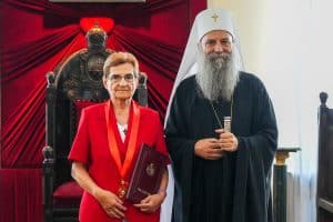 Орден „Свети Сава“ од СПЦ за истражна судијка што го негира случајот „Рачак“