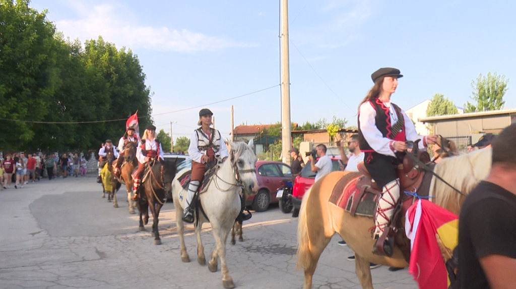 Традицијата продолжува – Илинденската коњаница на пат за историско Крушево