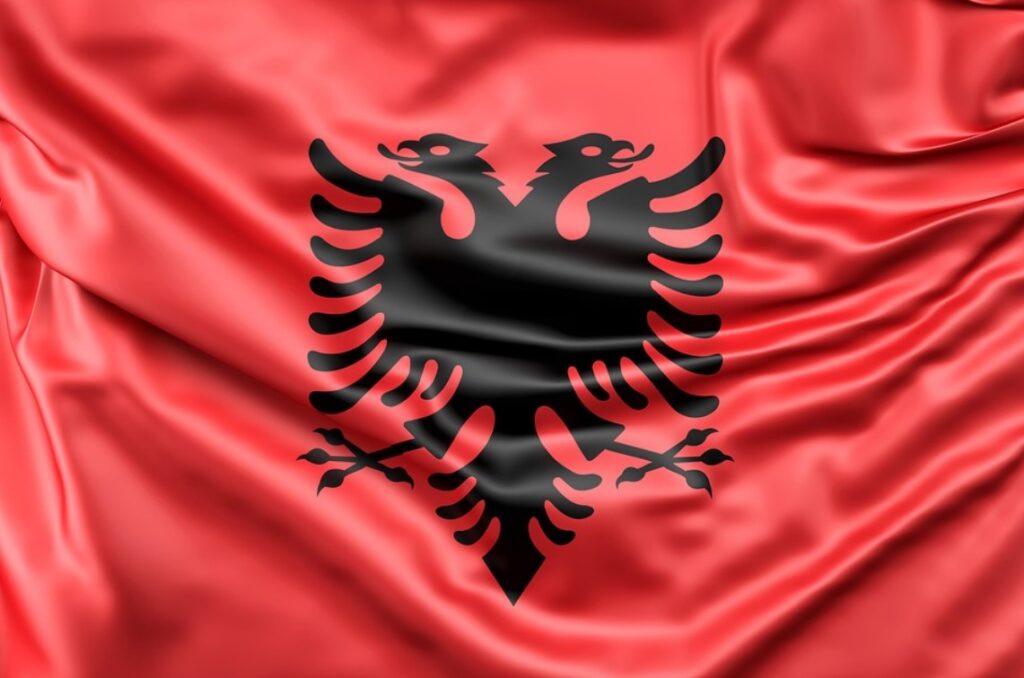 Албанија им забрани влез на десетици лица од Македонија поради антивладини протести во Тирана