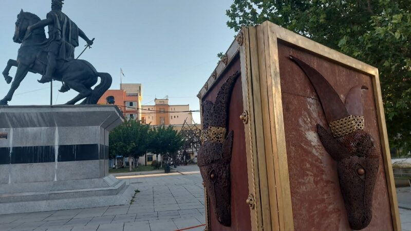 Приштина: Градот на убави жени и осум века пишана историја