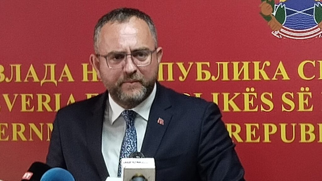 Тошковски: Водата во Гостивар може да се користи како техничка, продолжува испораката на флаширана вода