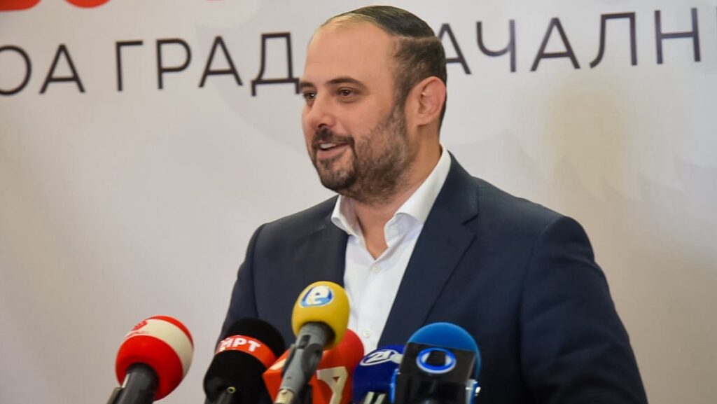 Градоначалникот Ѓорѓиевски со Кризниот штаб е на терен по силното невреме