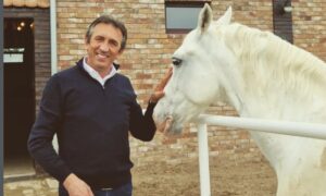 „БЕВ НА ОПЕРАЦИЈА“: Жика Јакшиќ го решил проблемот што го мачел 15 години