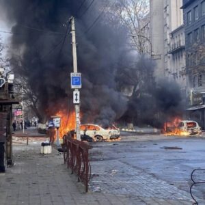 Украина: Пет лица повредени во напад со дрон врз автомобил во Херсон