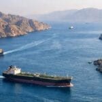 Цените на нафтата скокнаа по американските напади врз Иран