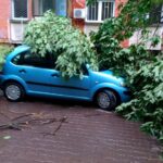 Шест повредени од невремето во Скопје примени на Клиниката „Св. Наум Охридски“