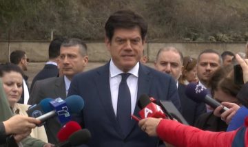 ДОГОВОР ЗА ИЗБОРНИОТ ЗАКОНИК НОСИ 4,2 МИЛИОНИ ЕВРА: Рокас се надева дека партиите ќе постигнат консензус до утре