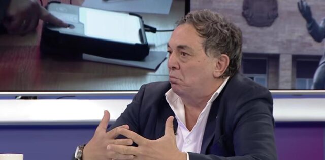 Зиков за инцидентите со Стоилковиќ: Јас веќе не знам кој гледа Собрание и кој слуша пресови
