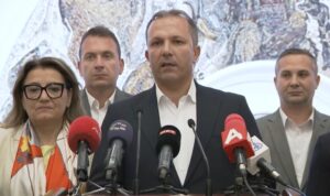 (ВИДЕО) Спасовски: Нервоза и навреди на Мицкоски и Стоилковиќ кон пратениците на СДСМ, бараме извинување и реакција од Гаши