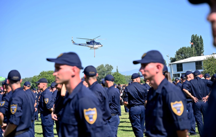 ФОТО: 496 нови полициски службеници ја засилија македонската полиција