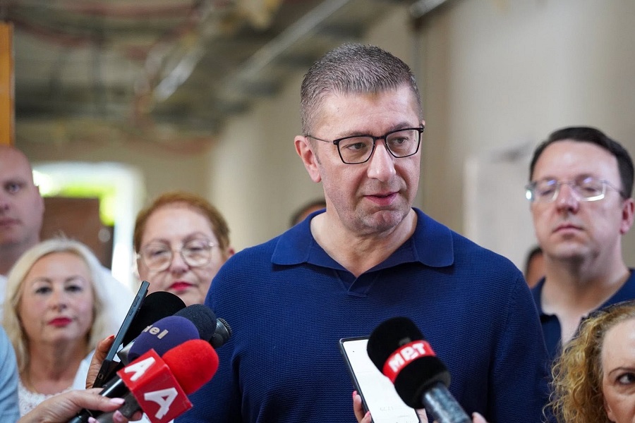 Мицкоски: Ако некој смета дека треба да бидеме дел од ЕУ, подготвени сме за сè што е конструктивно, но не и деструктивно