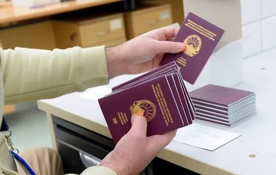 Мицкоски: После долго време има повеќе барања за враќање отколку за откажување од македонско државјанство